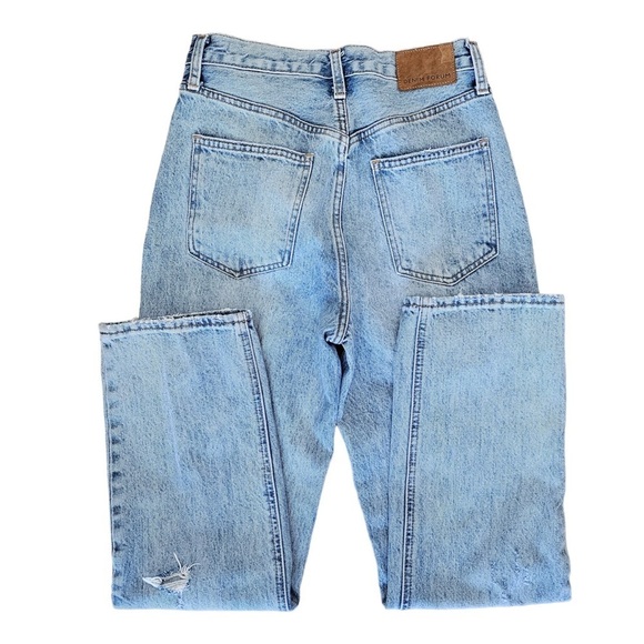 Aritzia Denim Forum The Joni High Rise Loose Picture This  Bleu light wash sz 25 - Picture 15 of 16